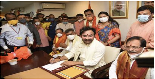 <center>Shri G Kishan Reddy takes charge as Union Tourism Minister <br>Shri Ajay Bhatt also took charge as Minister of State in the Ministry of Tourism</center>