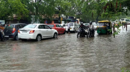 Relentless Rainfall Disrupts Life in Jaipur, Triggering Waterlogging and Traffic Jams